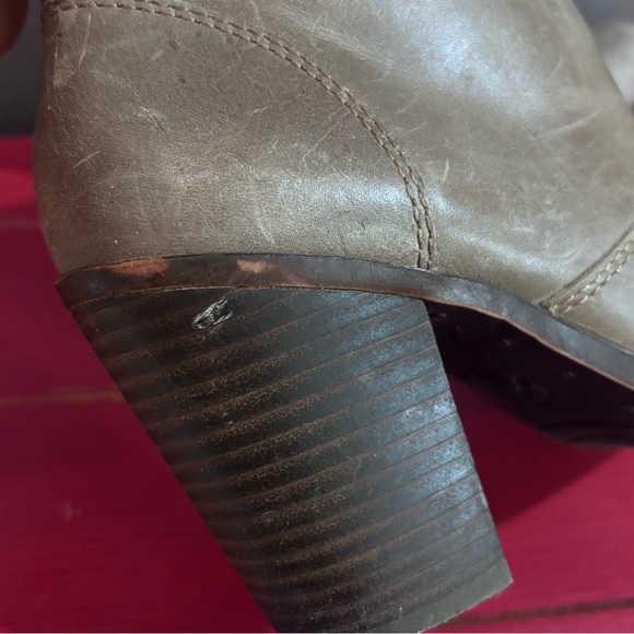 Lucky Brand Leather Ankle Pull On Style Boots Size 7 - Picture 4 of 8